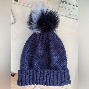 Bcbg knit beanie ski cap, one size good condition